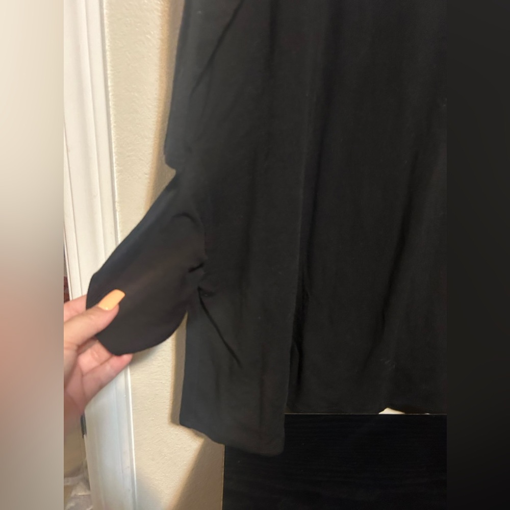 Zenana Premium 3/4 sleeve black top-size 1x(short) - Picture 2 of 8